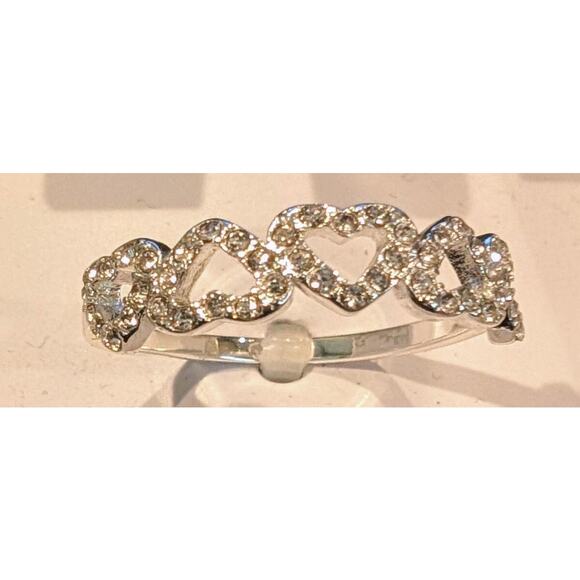 Brand New Silver Plated Five Hearts Design Cubic Zirconia Ring Size 10 - Picture 1 of 4